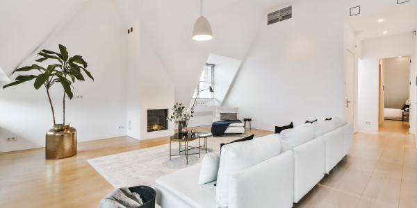 Comprar / Vender Casas Unifamiliares y Chalets en Leganés · con Tarima Flotante